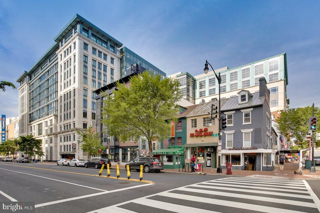 1117 10TH STREET NW Unit: 811