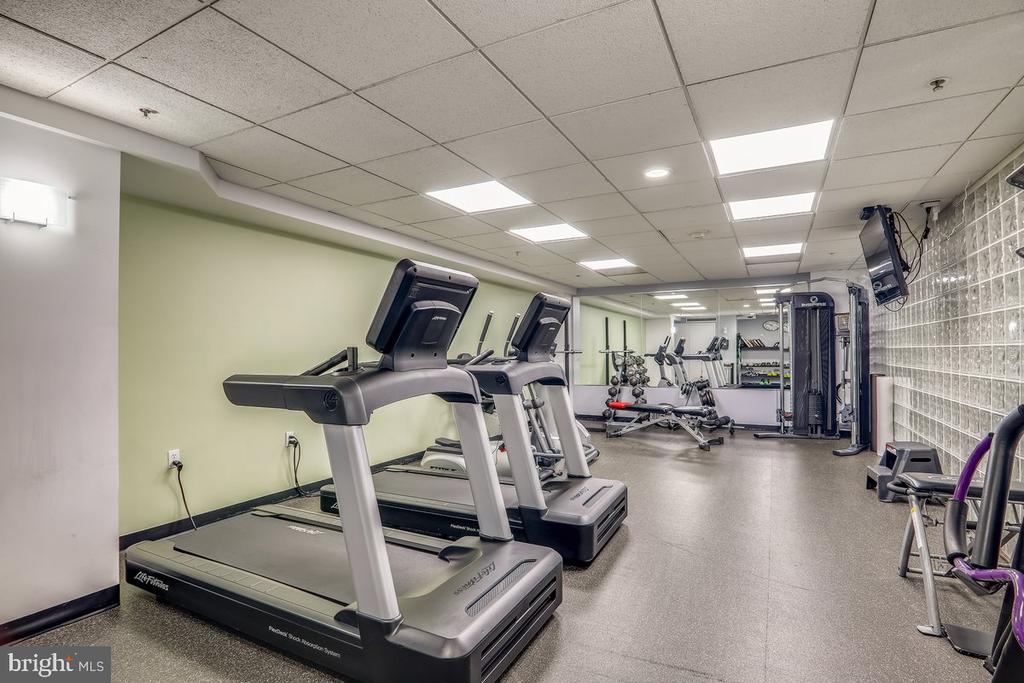 1117 10TH STREET NW Unit: 811