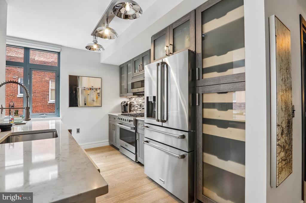 1117 10TH STREET NW Unit: 811