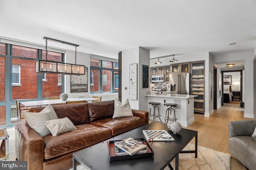 1117 10TH STREET NW Unit: 811