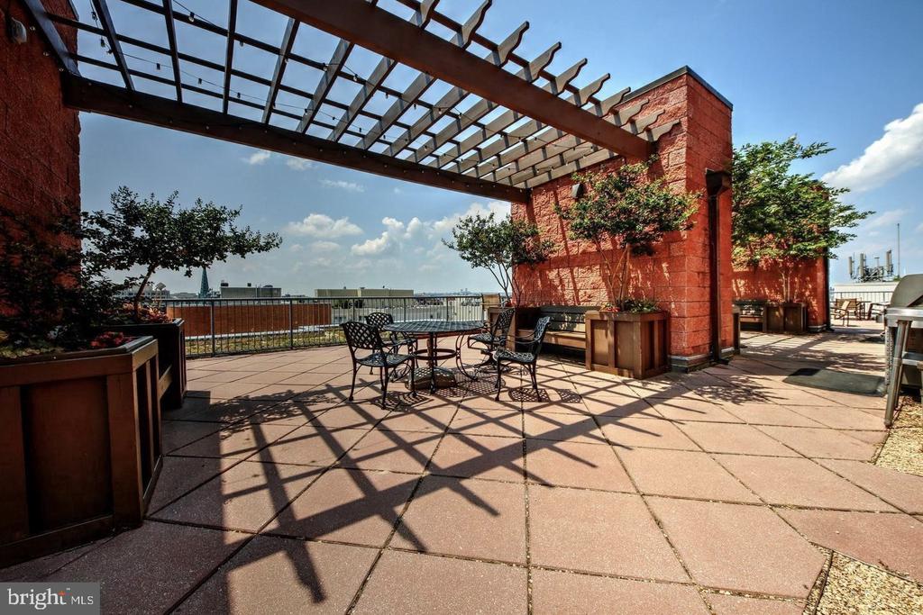 1117 10TH STREET NW Unit: 811