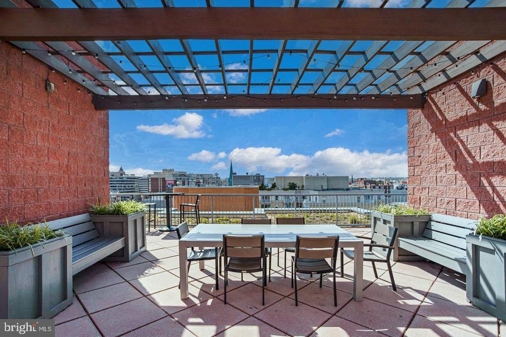 1117 10TH STREET NW Unit: 811