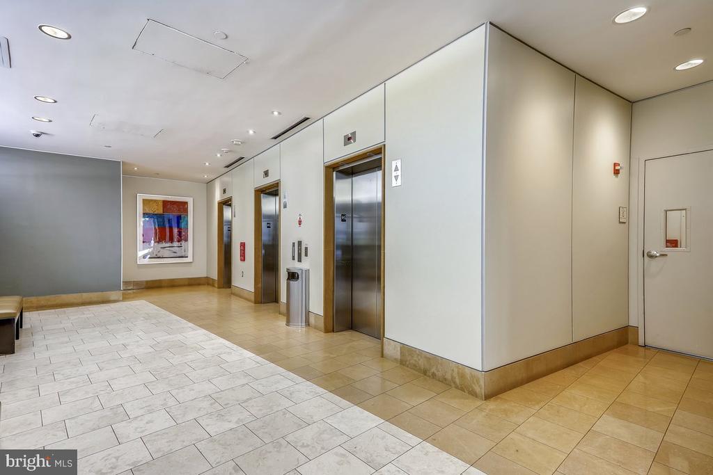 1117 10TH STREET NW Unit: 811