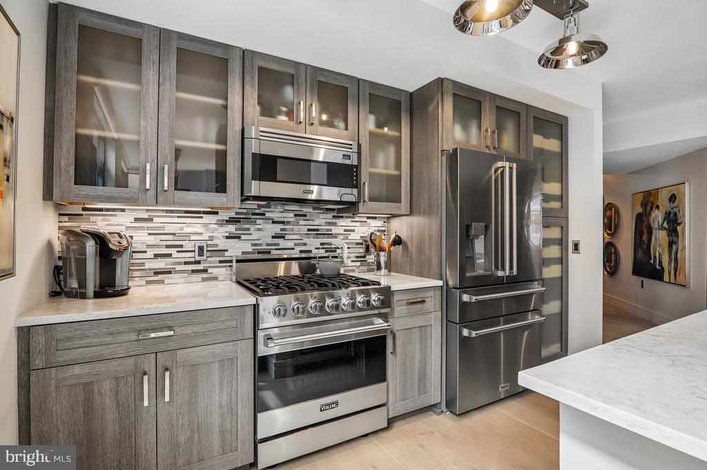 1117 10TH STREET NW Unit: 811