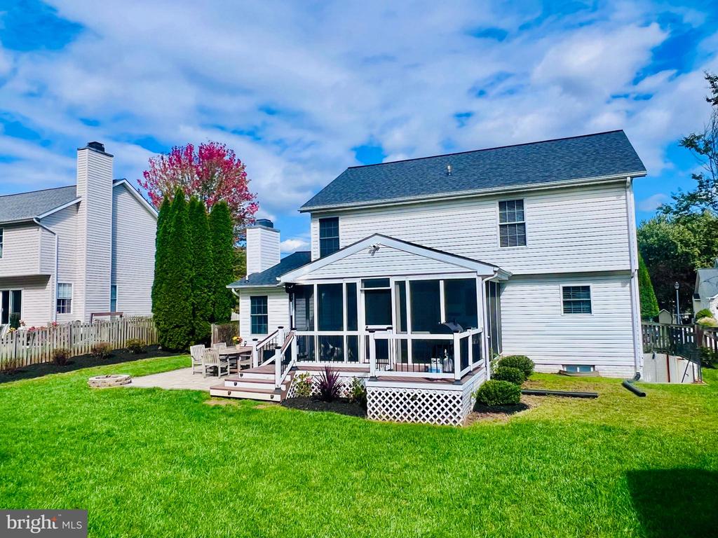 7118 HARLAN LANE