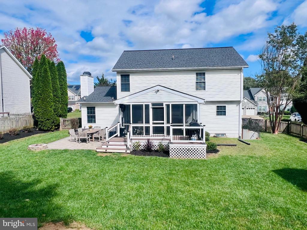 7118 HARLAN LANE