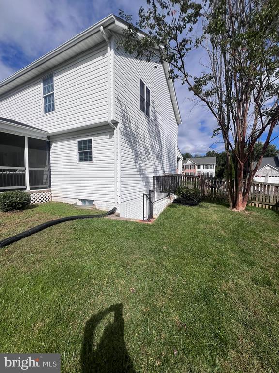 7118 HARLAN LANE