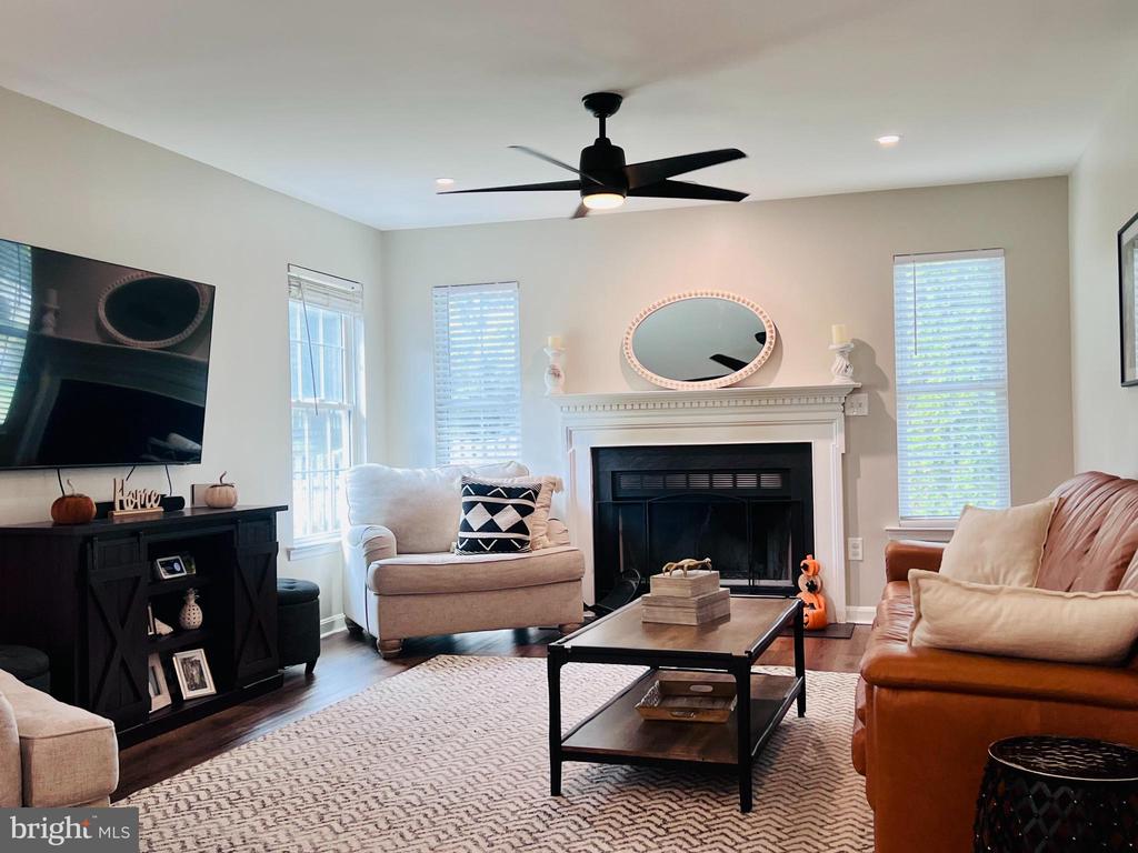 7118 HARLAN LANE