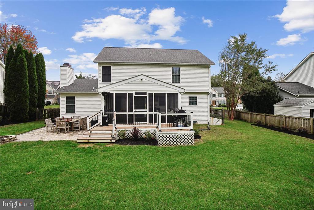 7118 HARLAN LANE