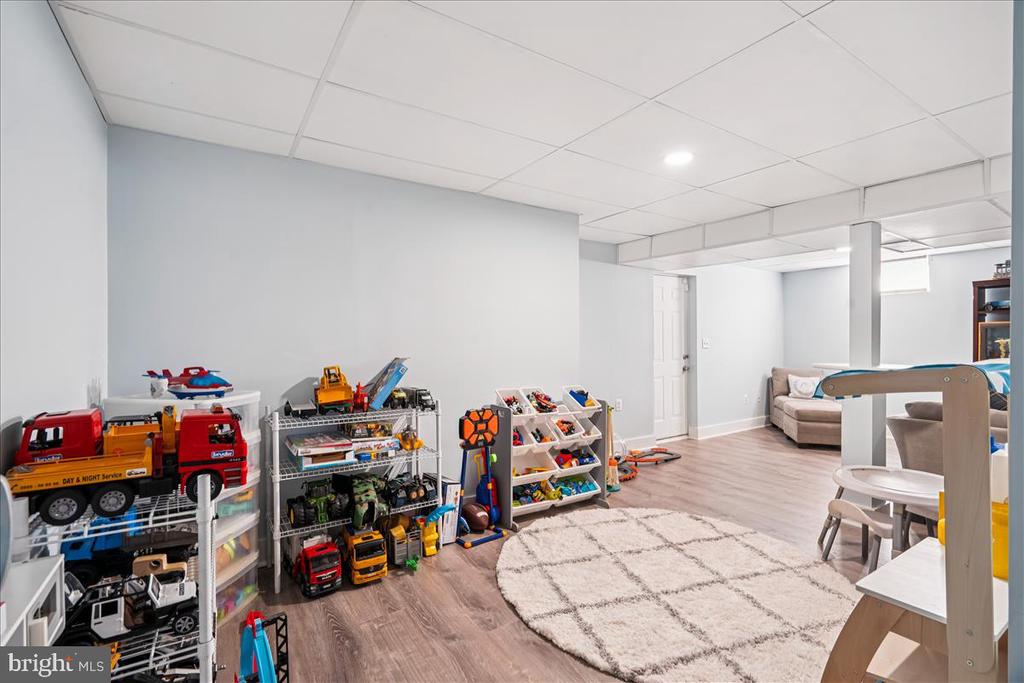 7118 HARLAN LANE