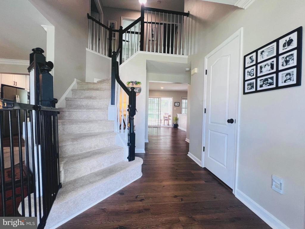 7118 HARLAN LANE