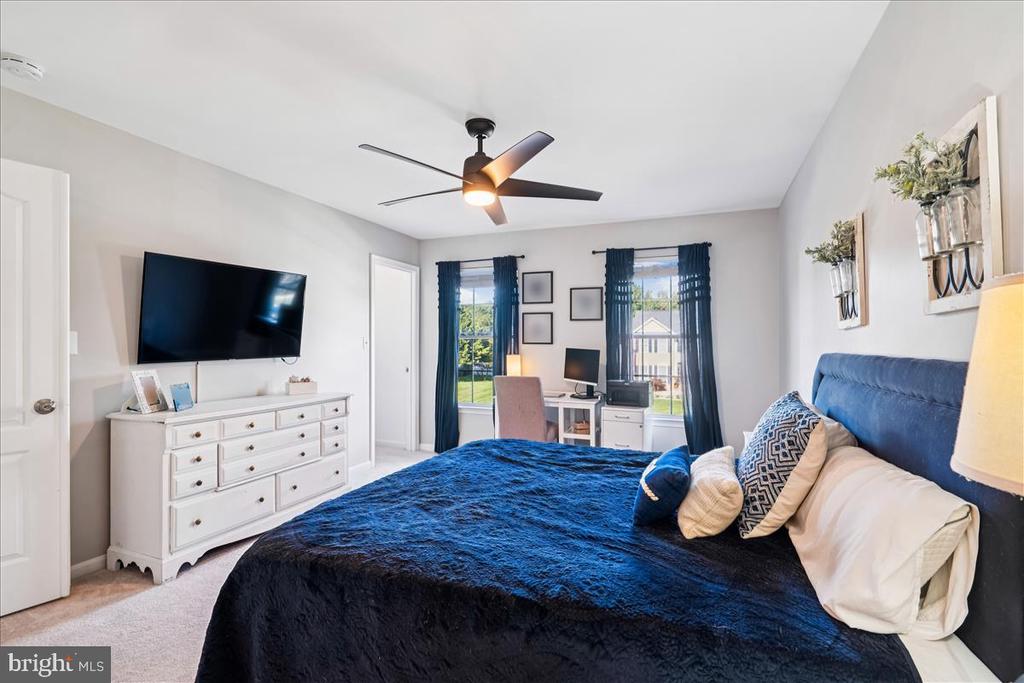 7118 HARLAN LANE