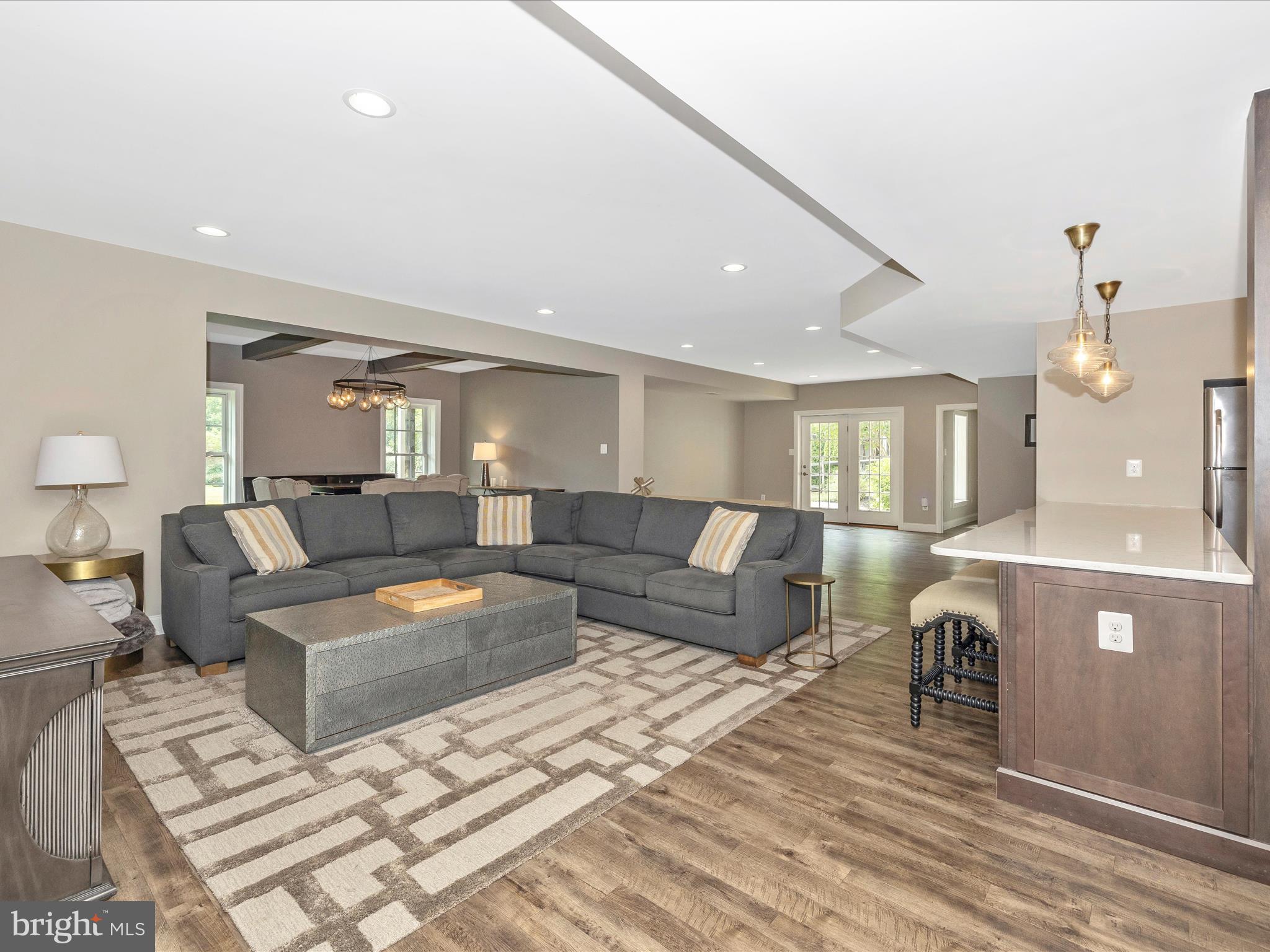 9129 Charterhouse Rd