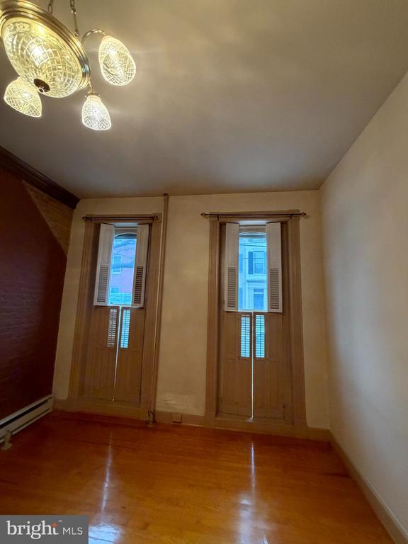 232 E 2ND STREET
