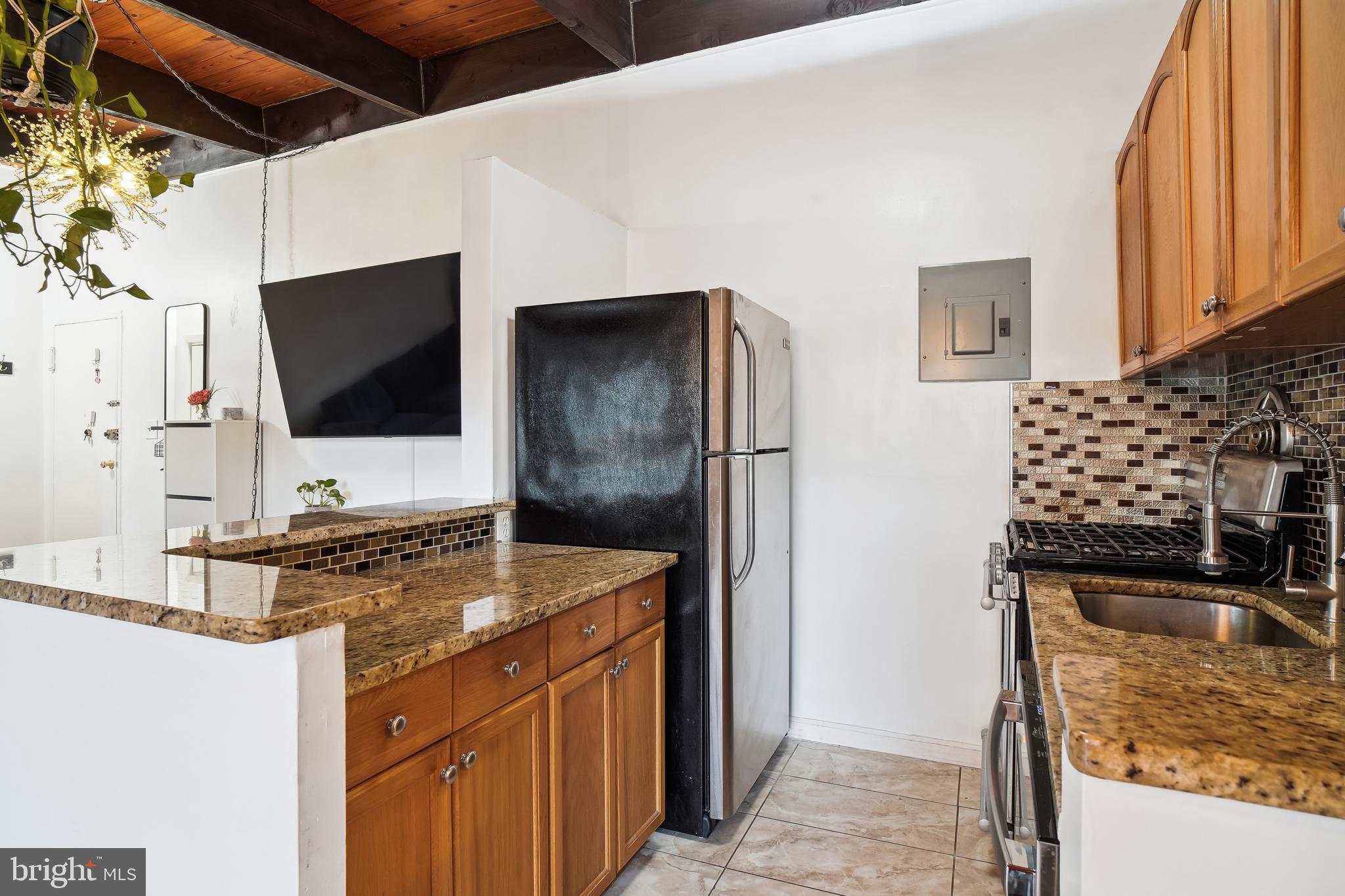 3417 University Blvd W #302