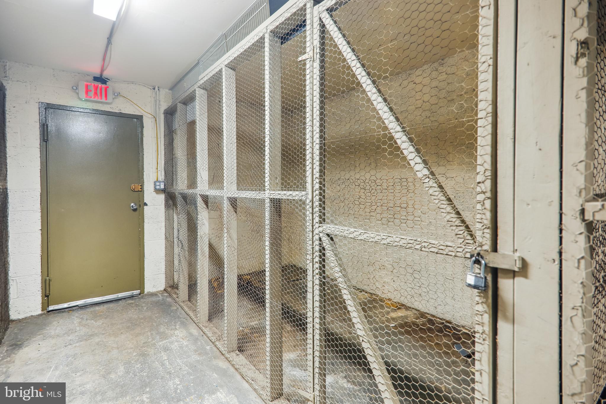 3417 University Blvd W #302