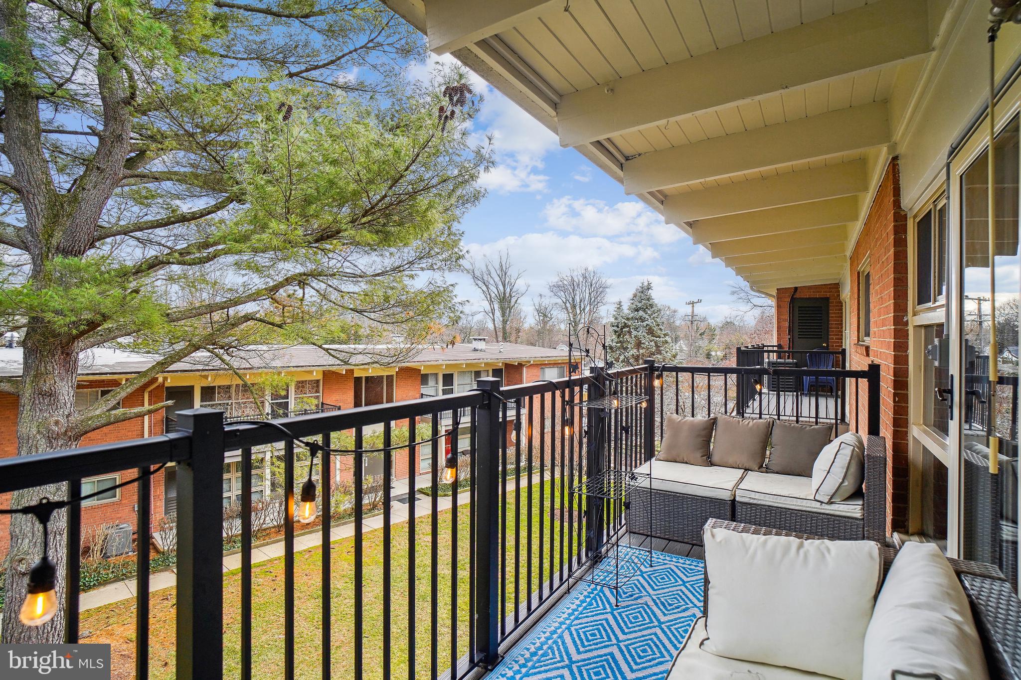 3417 University Blvd W #302