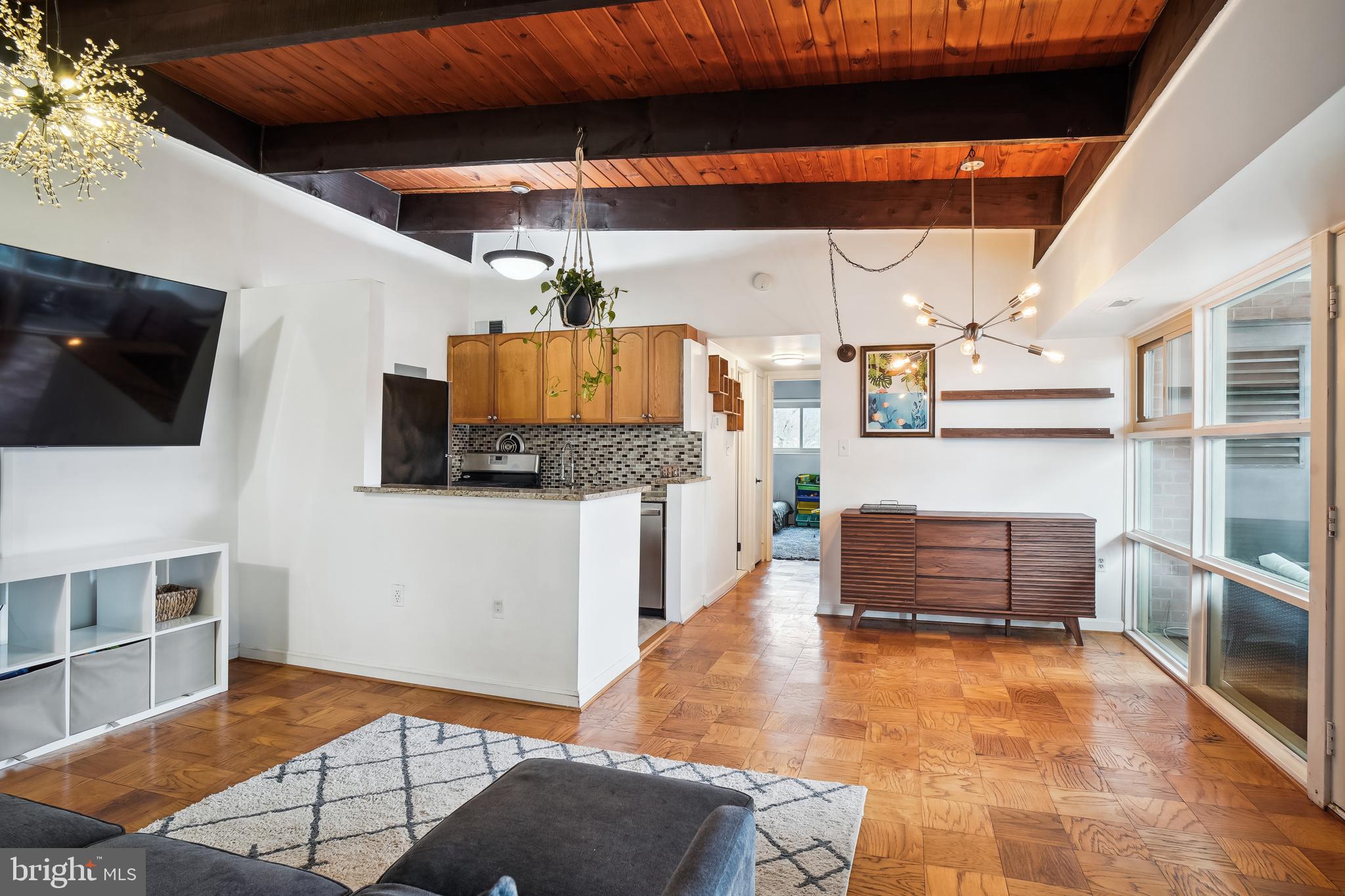 3417 University Blvd W #302