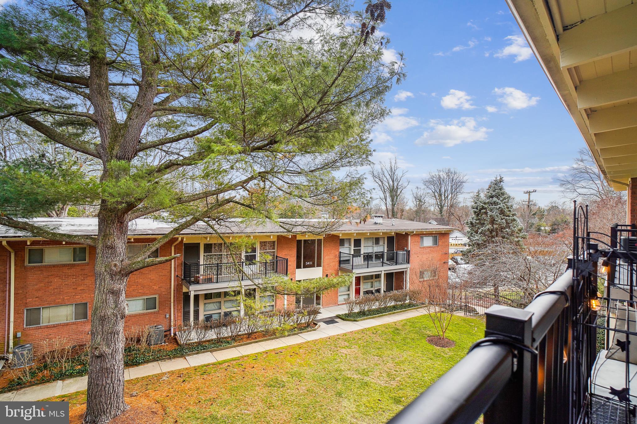 3417 University Blvd W #302