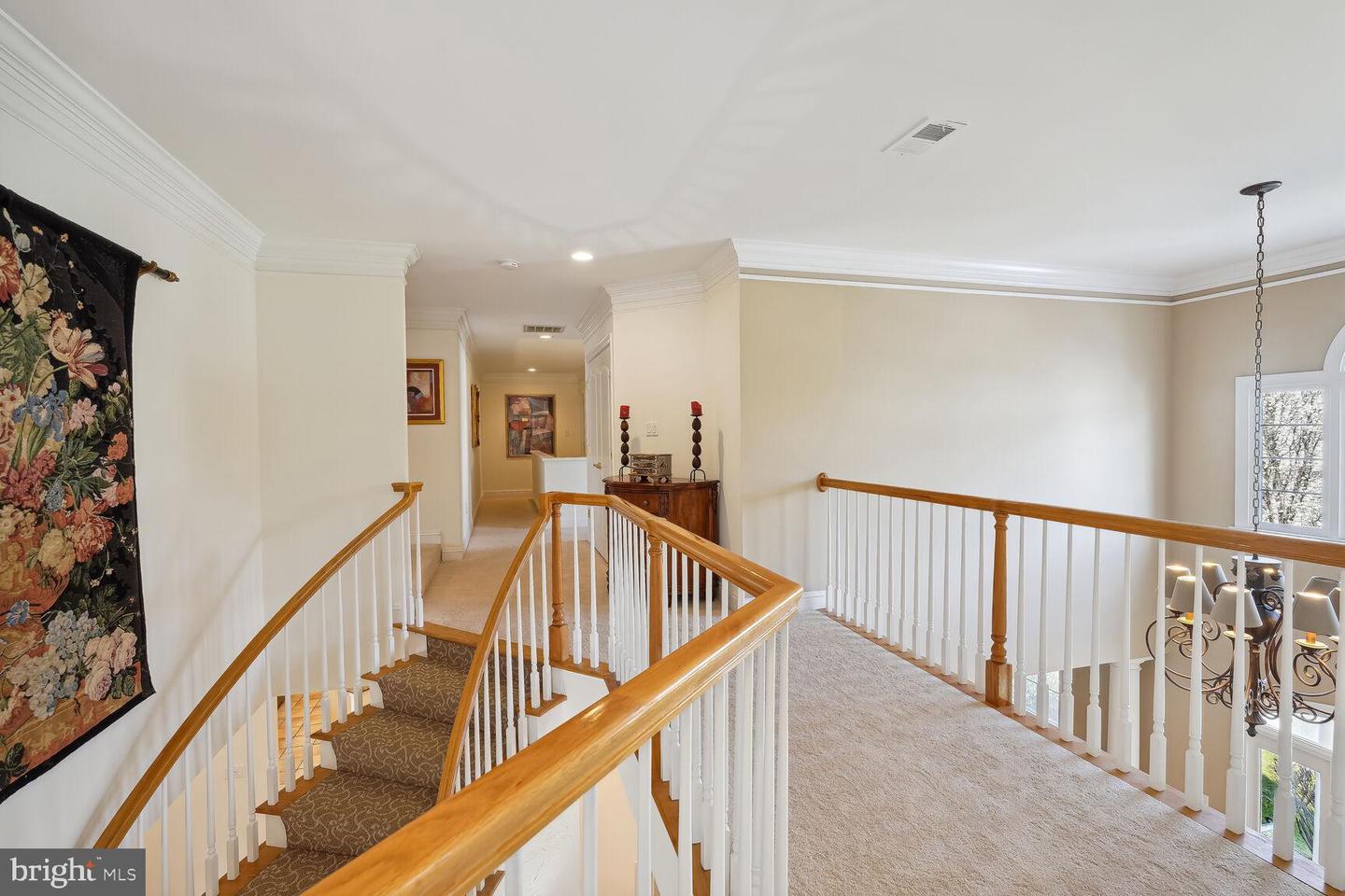 9914 Woodford Rd