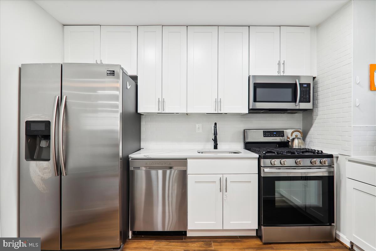 2410 Colston Dr #103