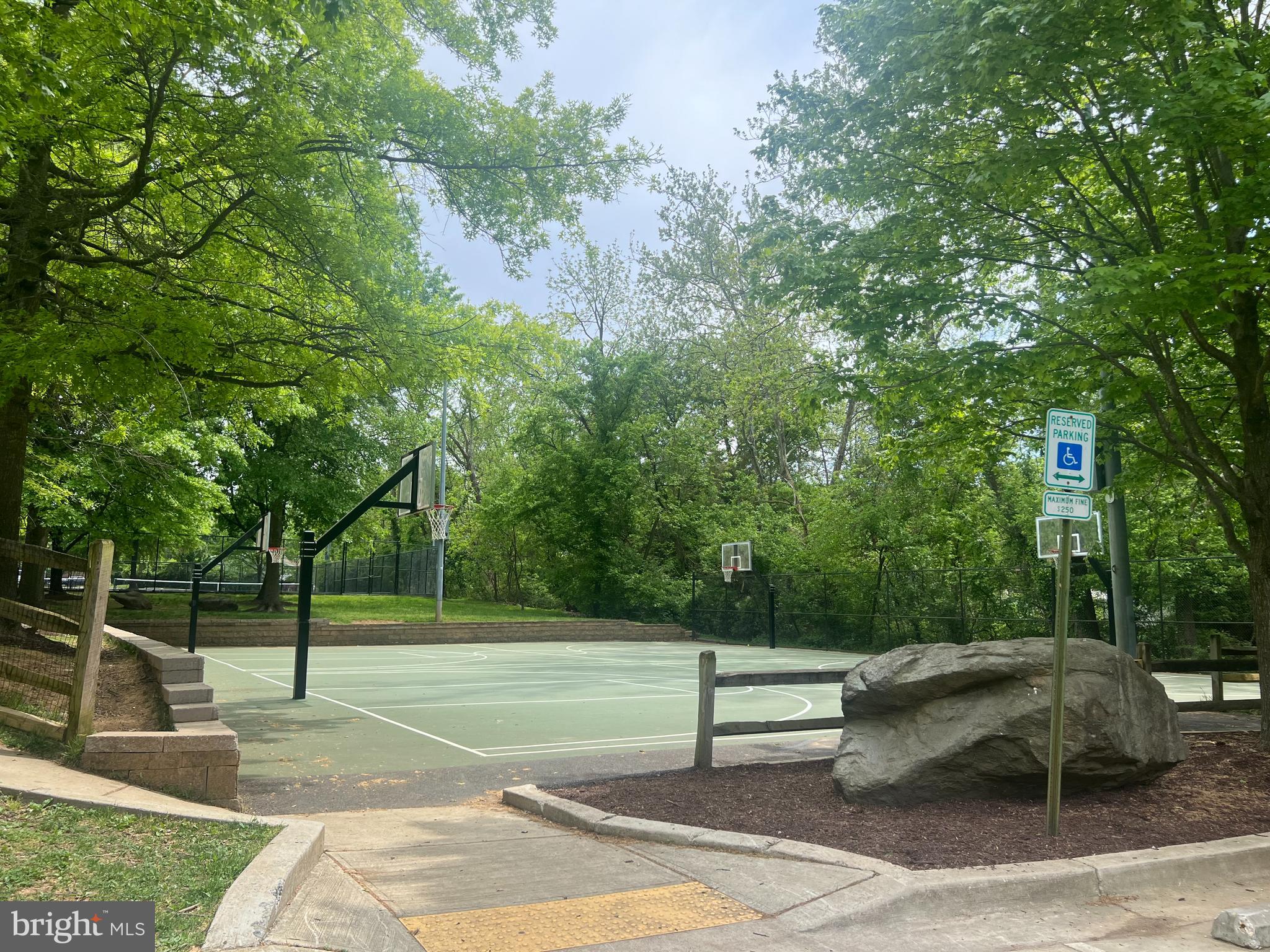 12914 Twinbrook Pkwy