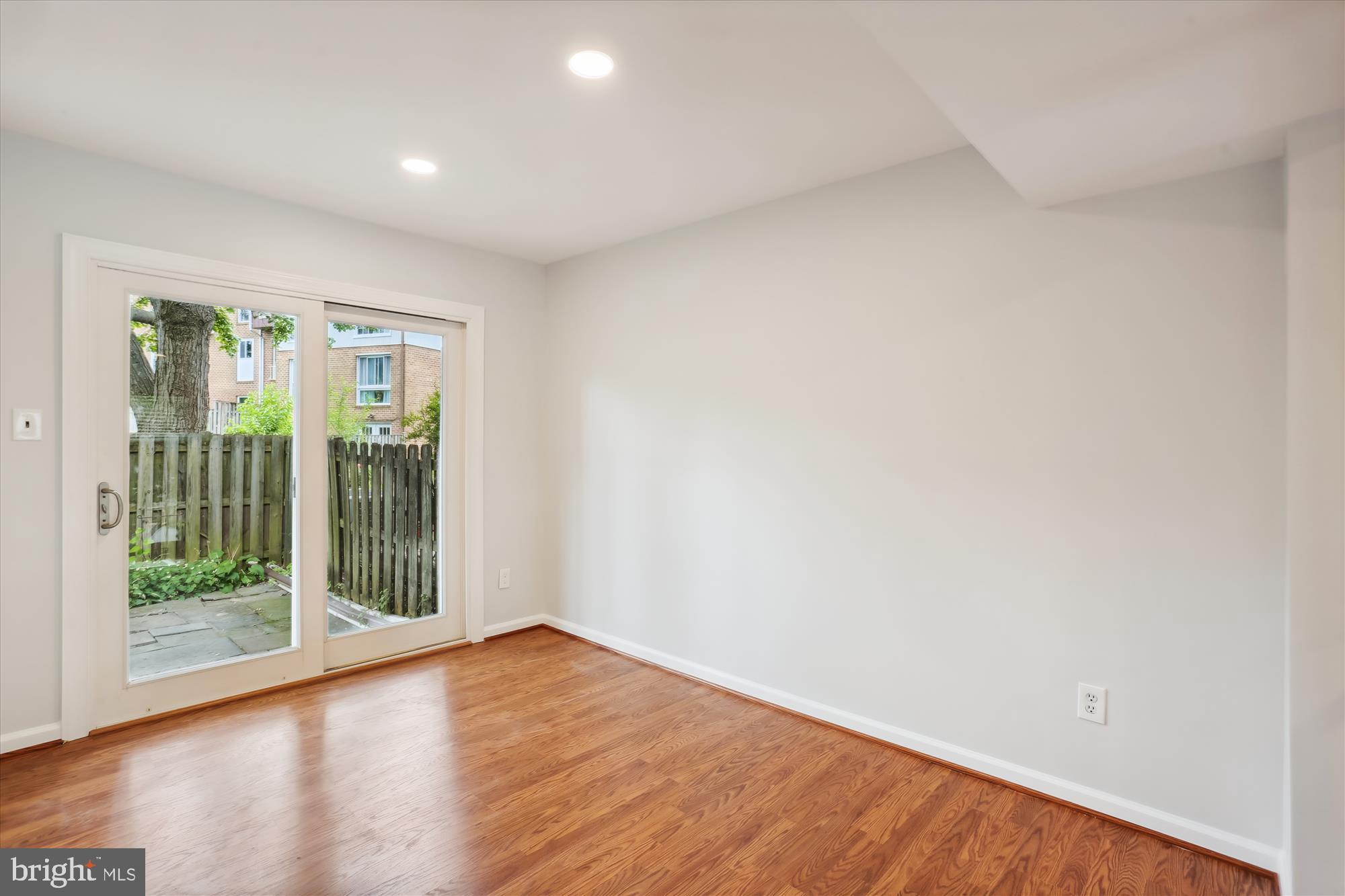 7157 Mill Run Dr #15-1