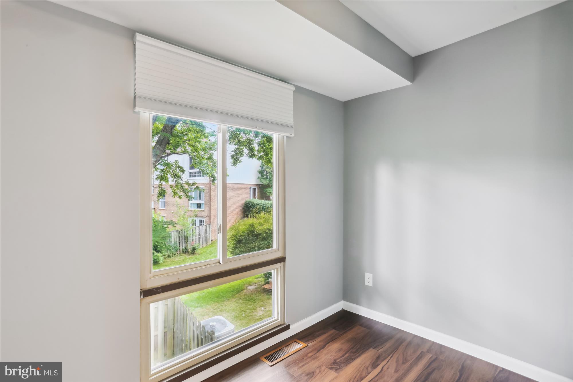 7157 Mill Run Dr #15-1