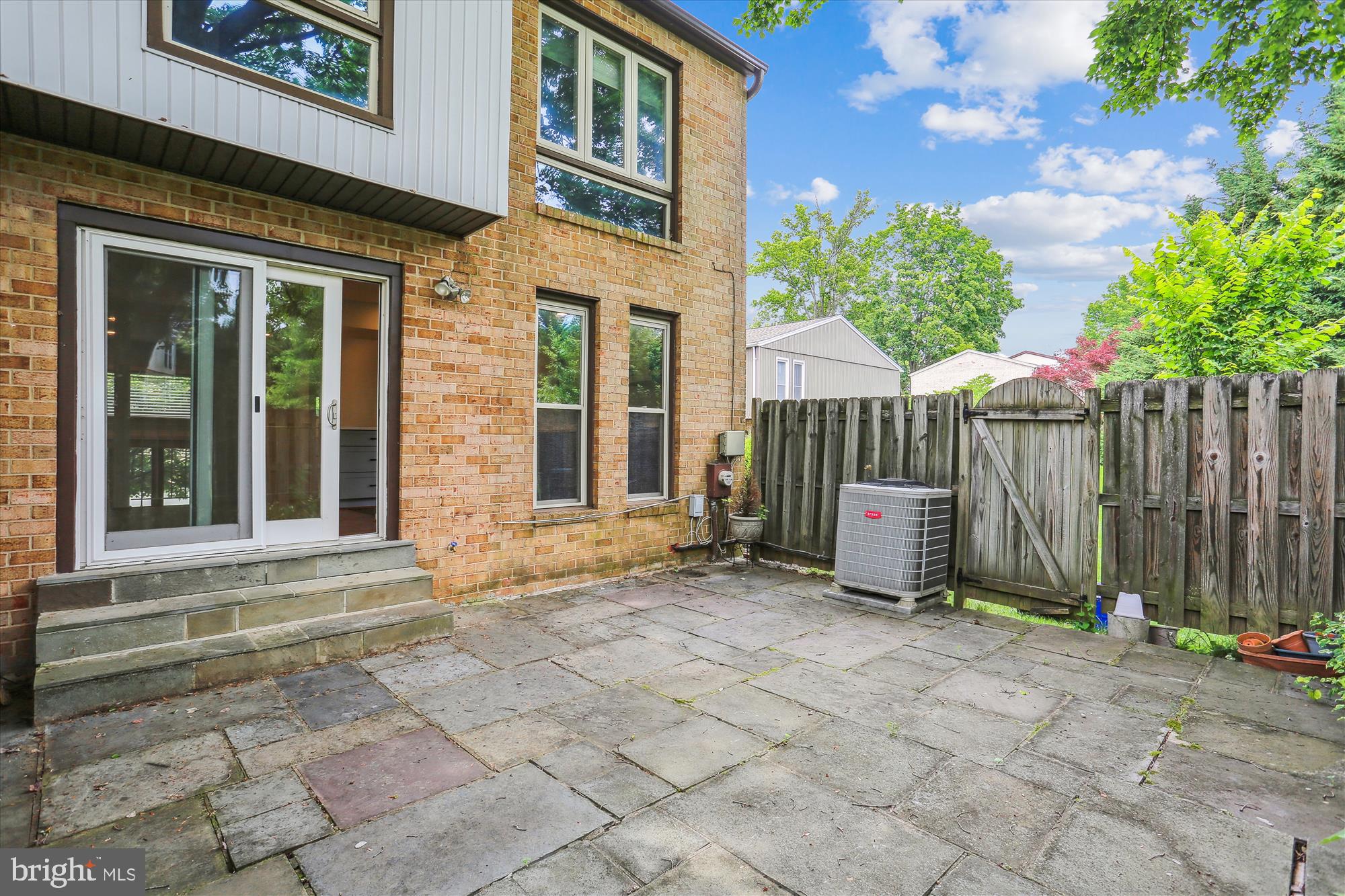 7157 Mill Run Dr #15-1