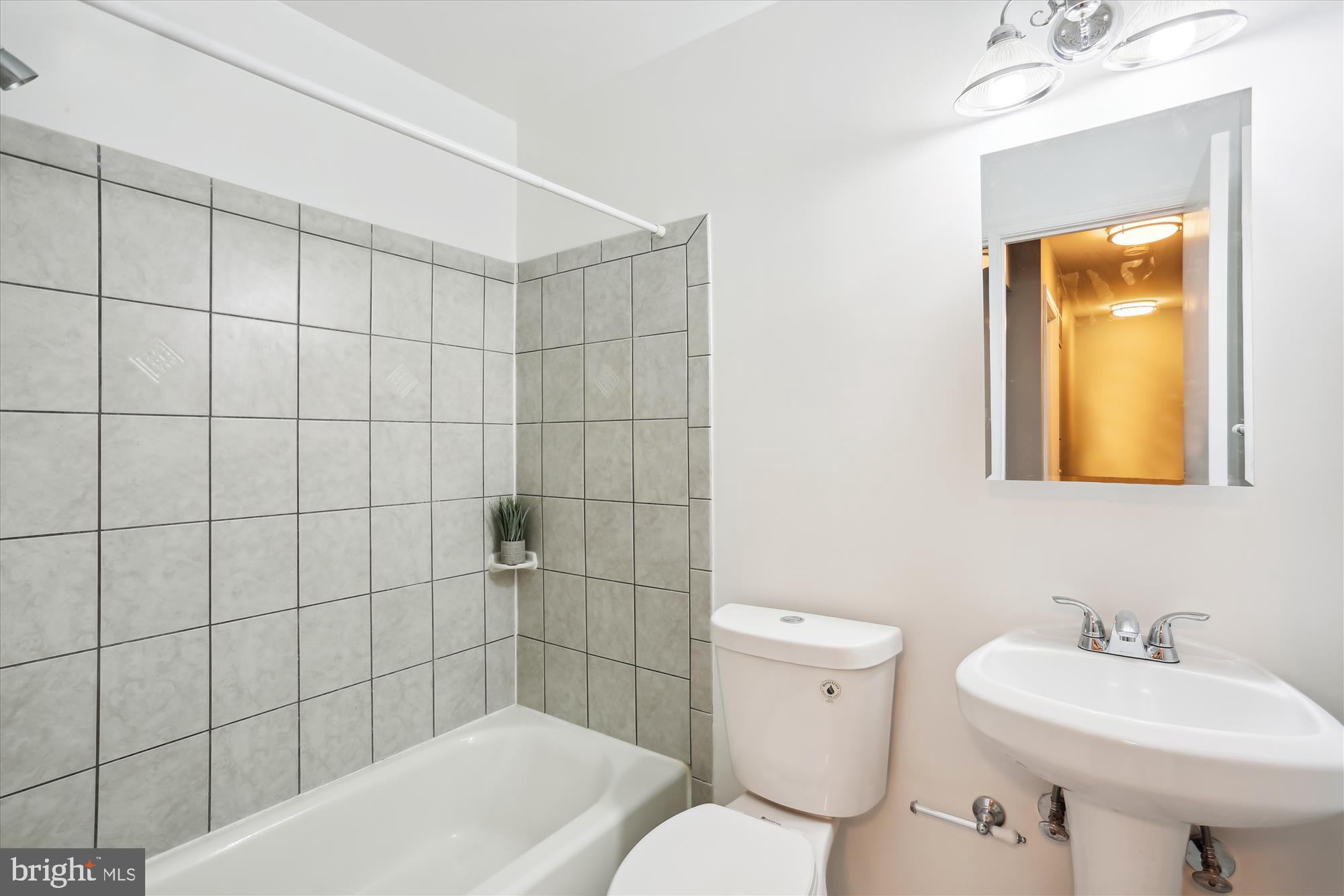 7157 Mill Run Dr #15-1