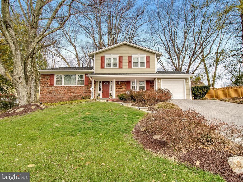 14226 Greenspan Ln