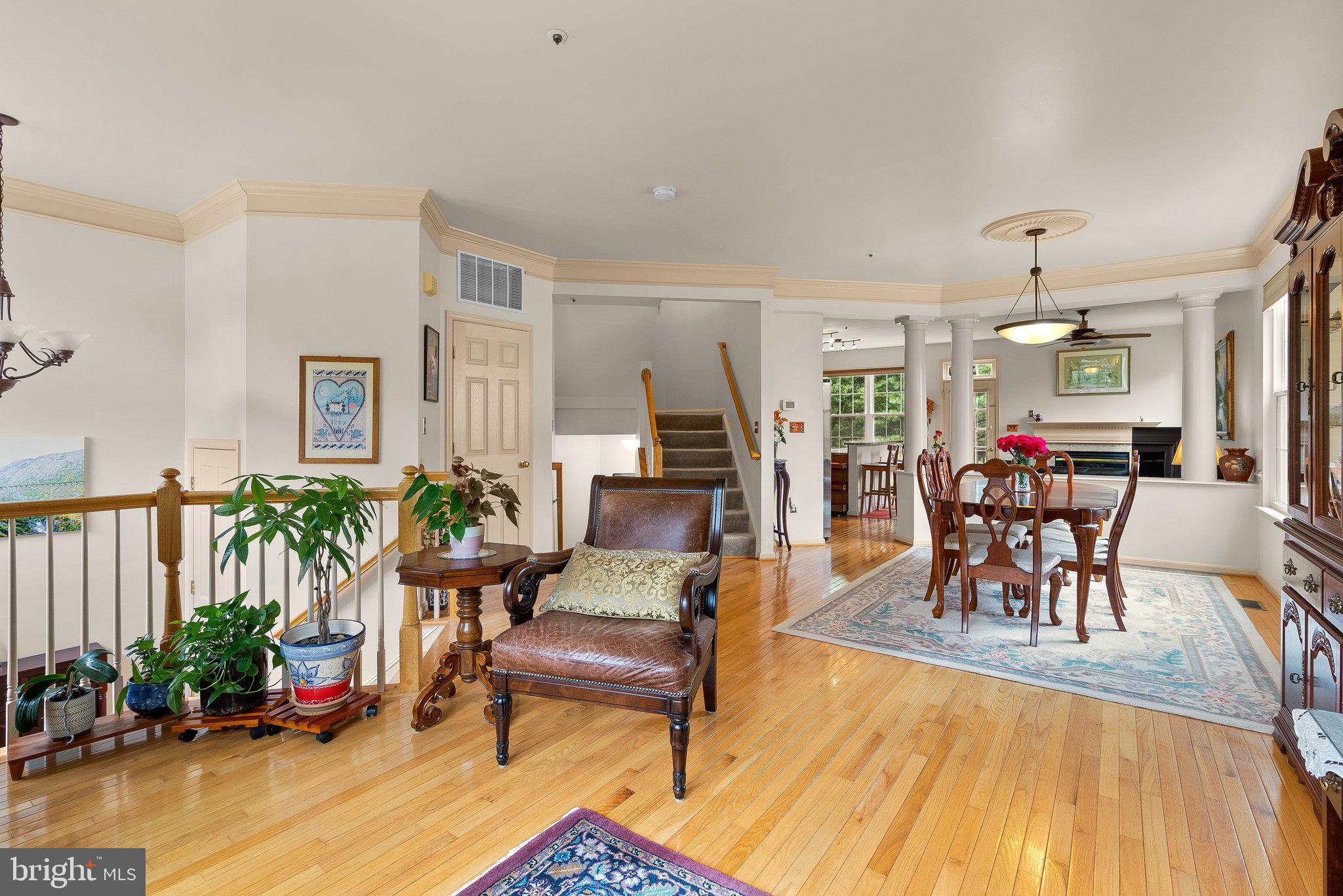 2406 Saint Albert Ter