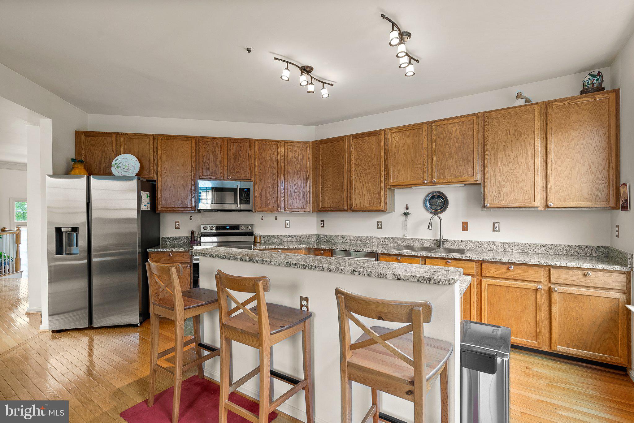 2406 Saint Albert Ter