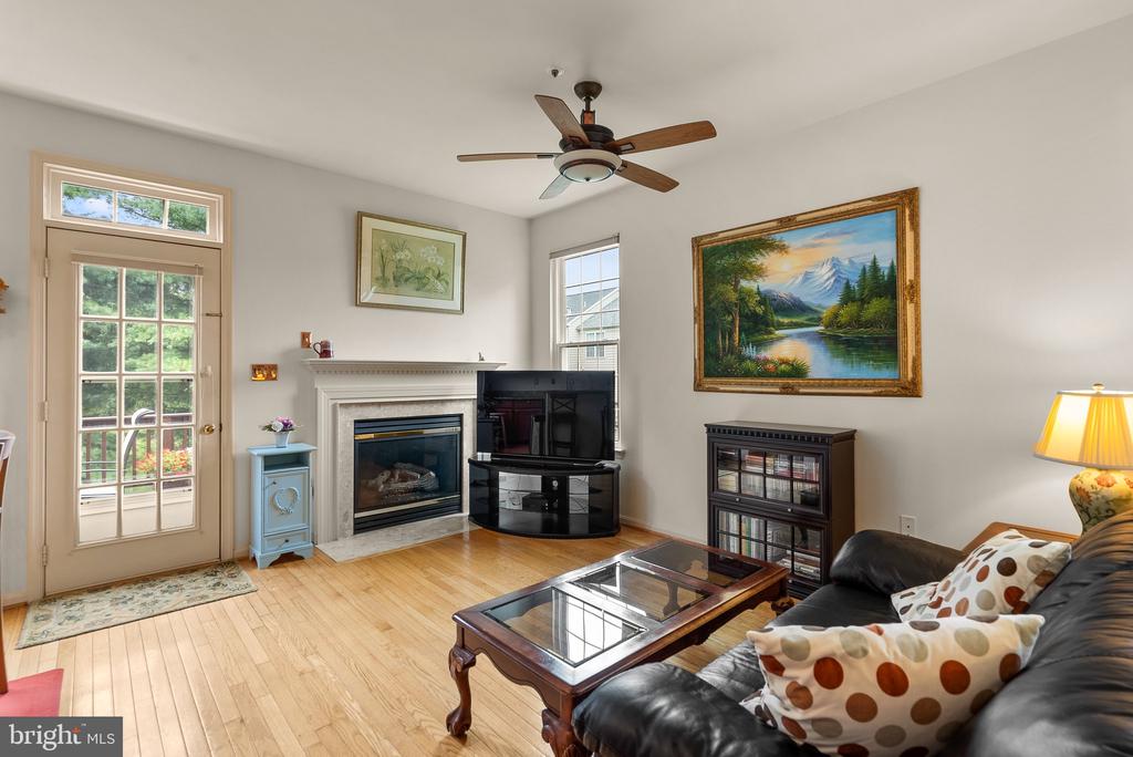 2406 Saint Albert Ter