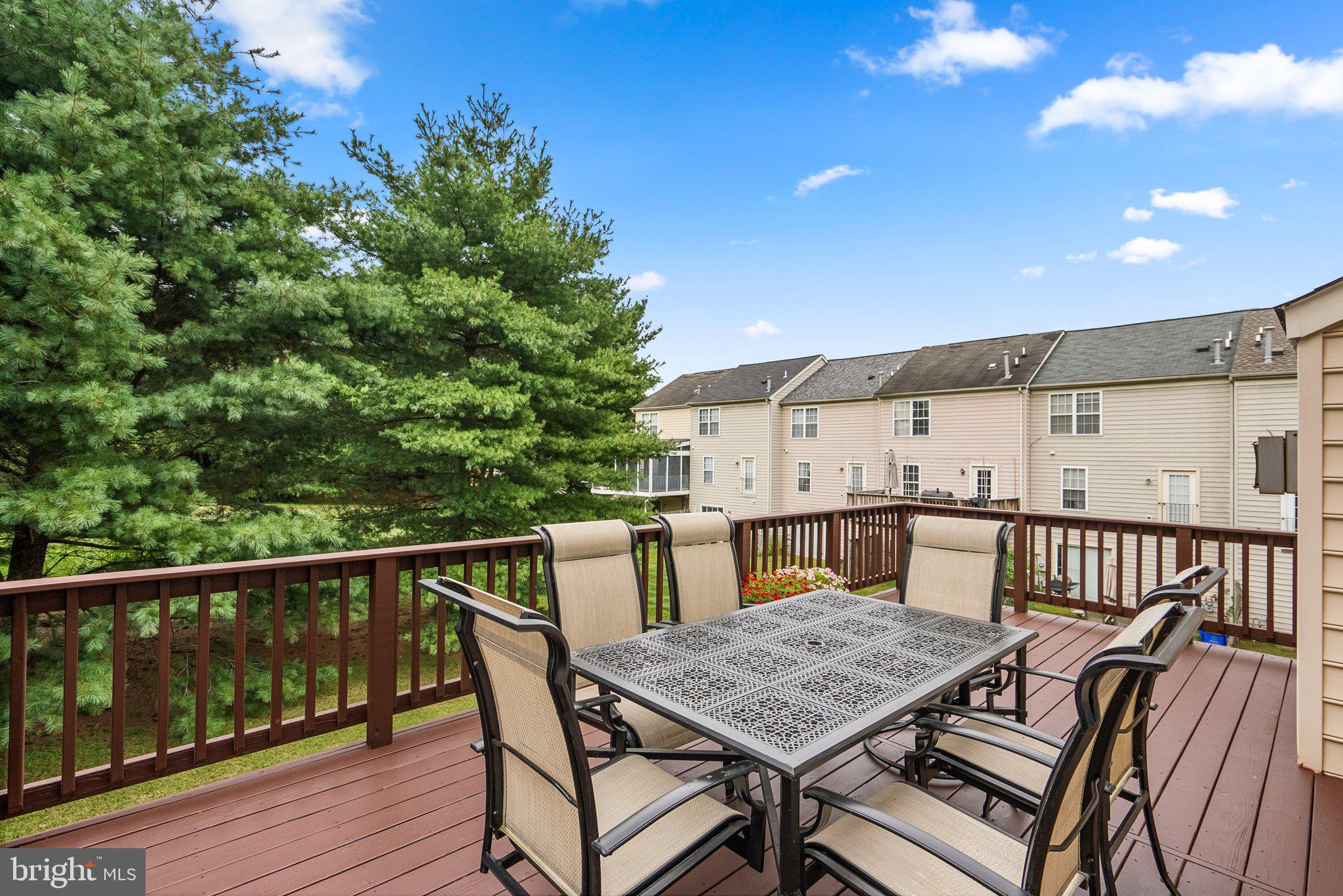 2406 Saint Albert Ter