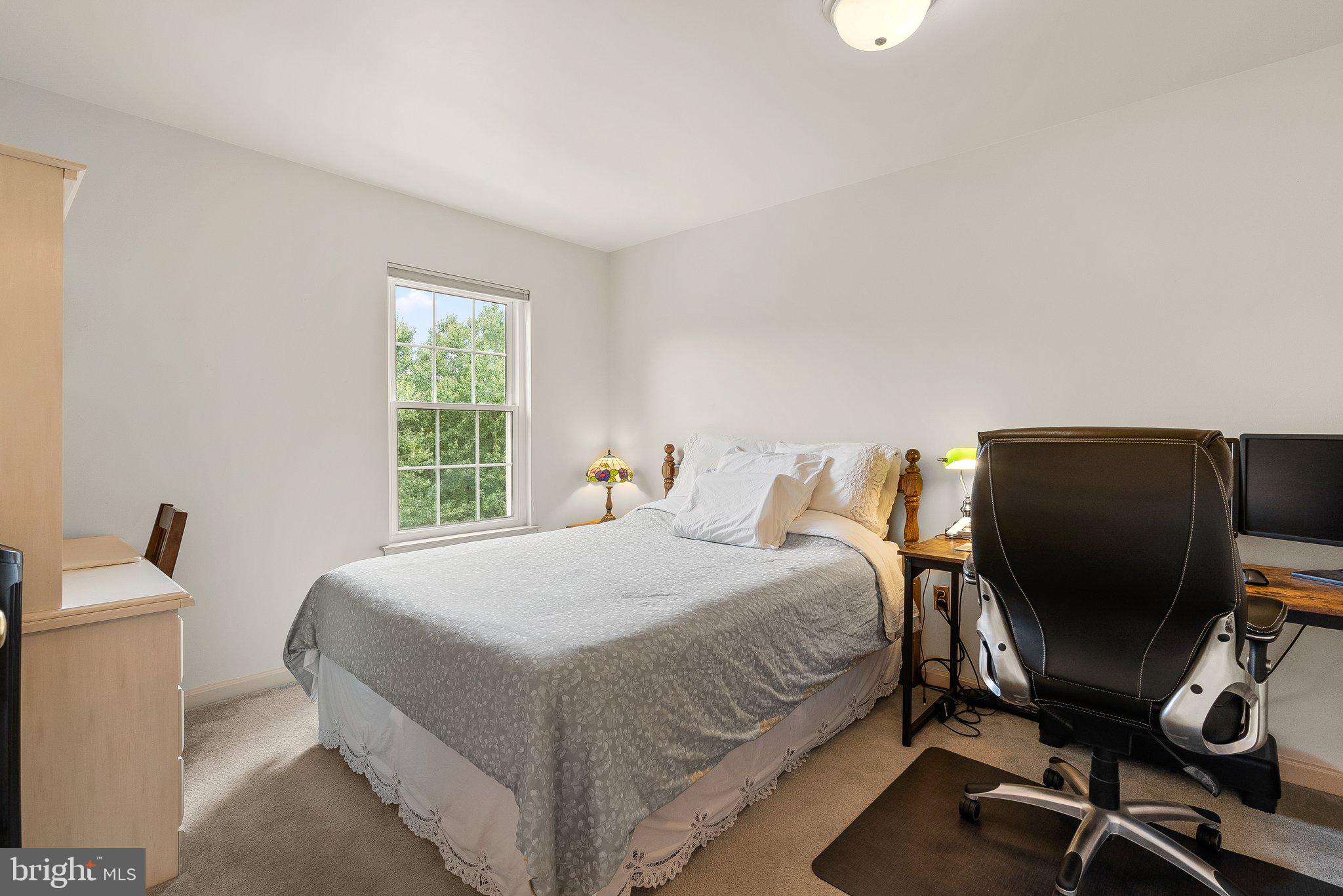 2406 Saint Albert Ter