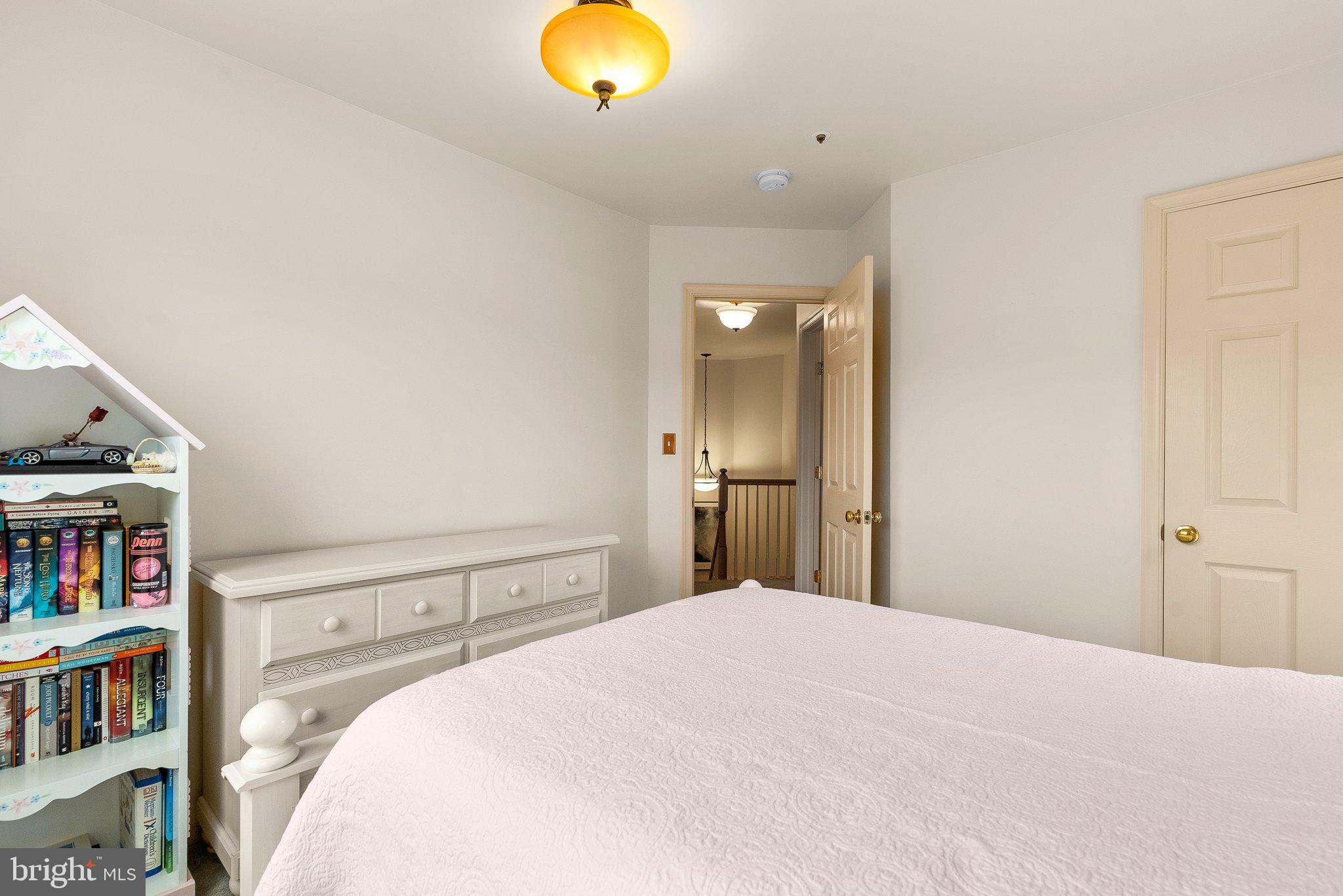 2406 Saint Albert Ter