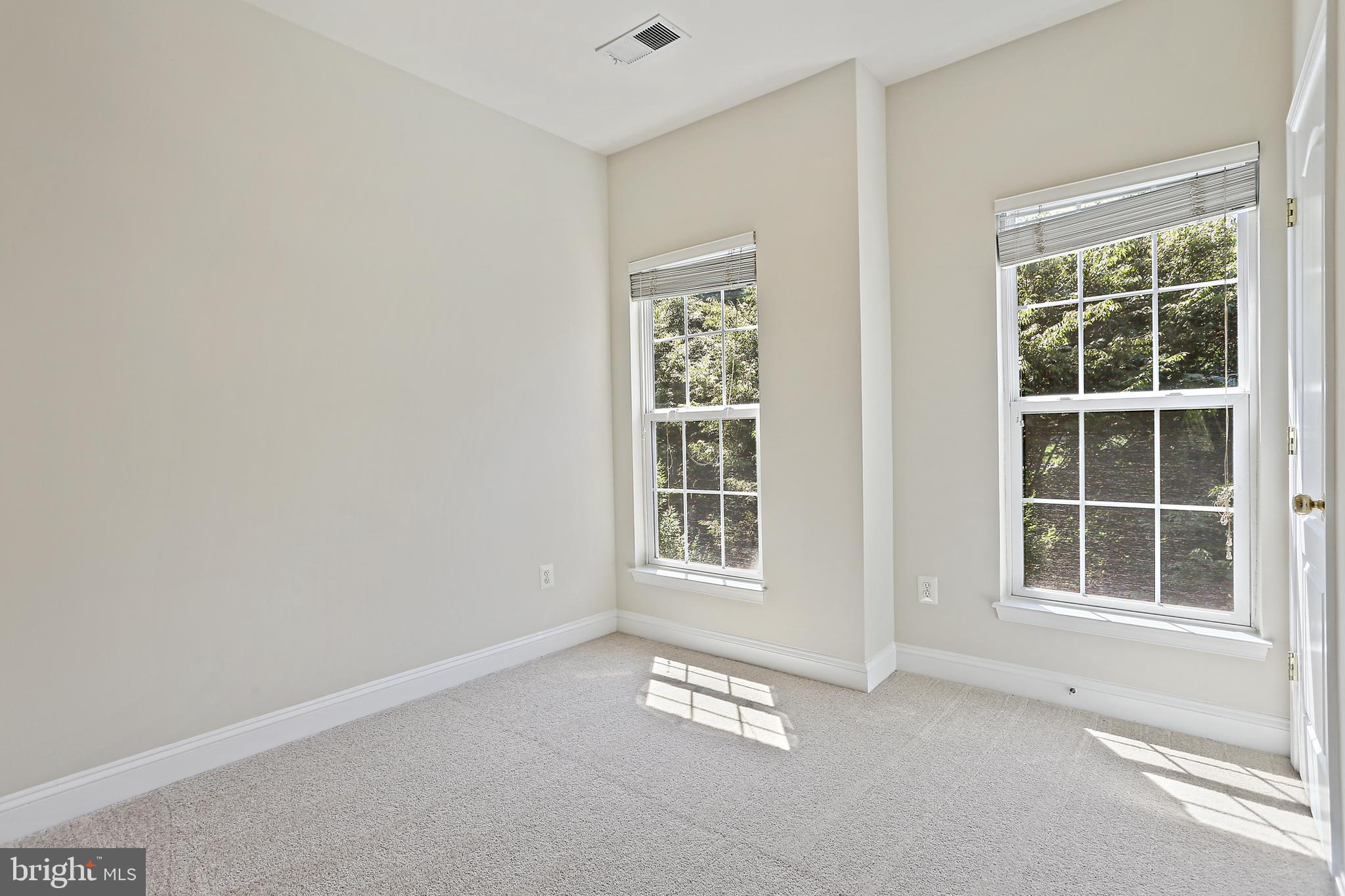 14800 Potomac Corner Ln