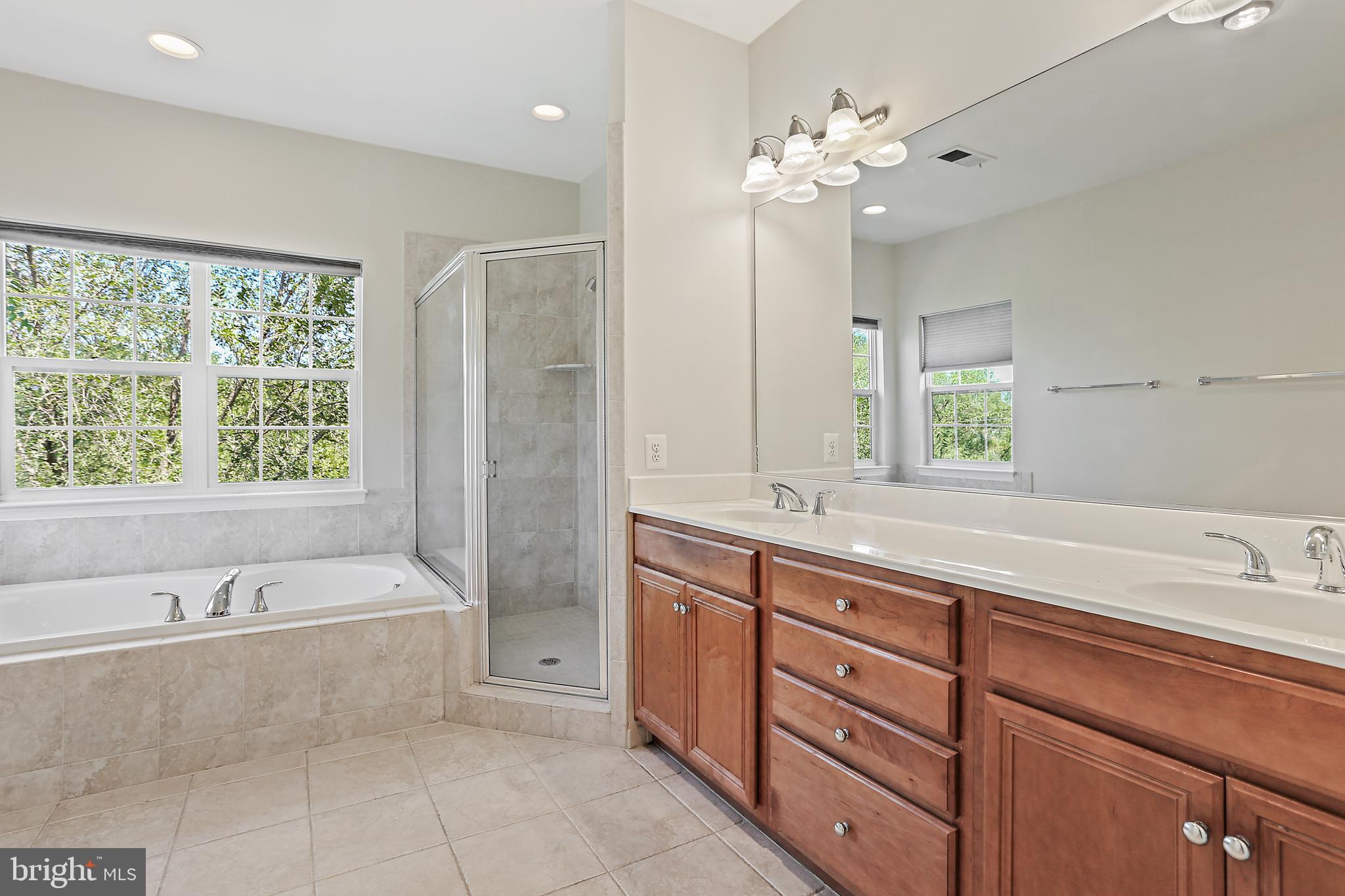 14800 Potomac Corner Ln