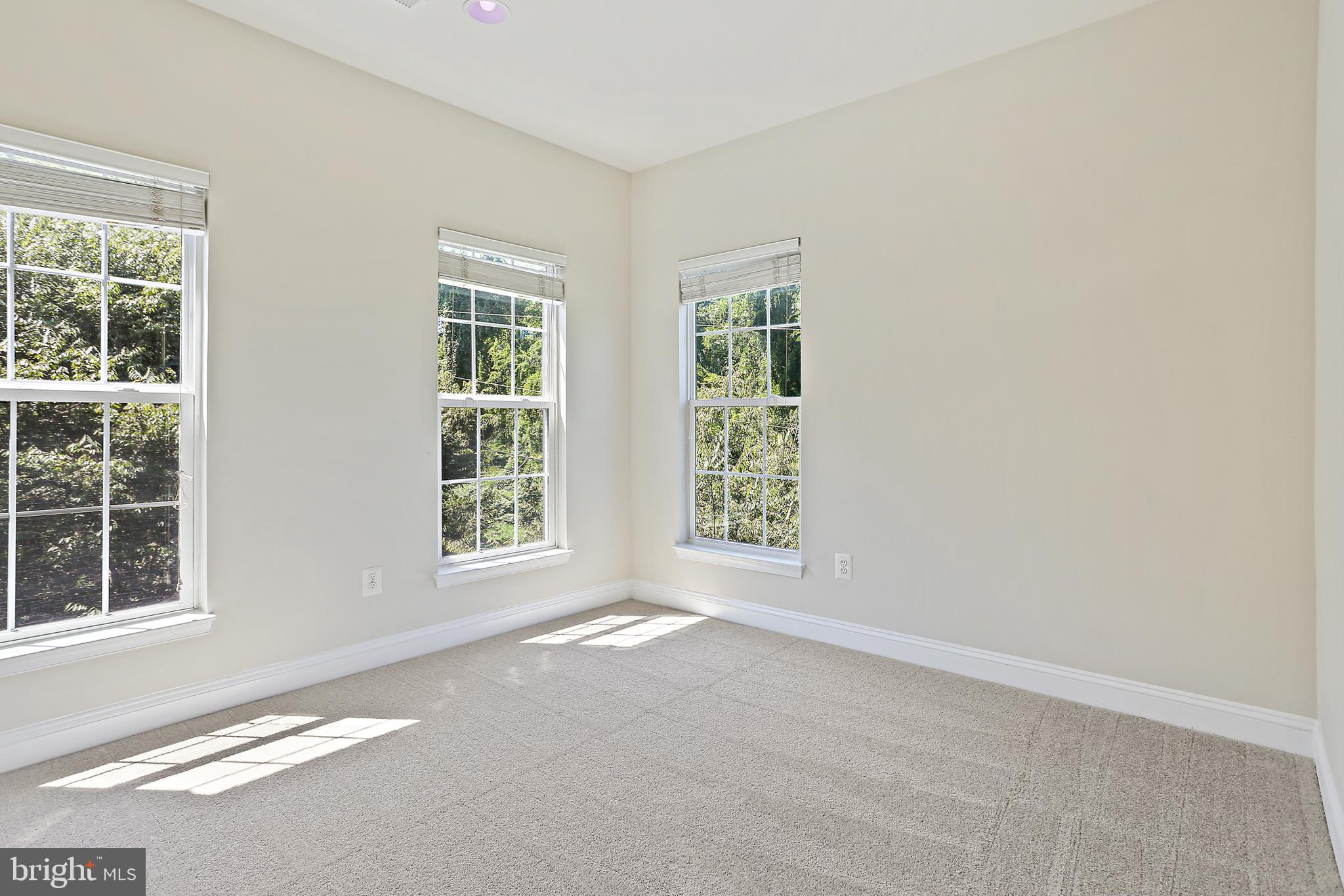 14800 Potomac Corner Ln