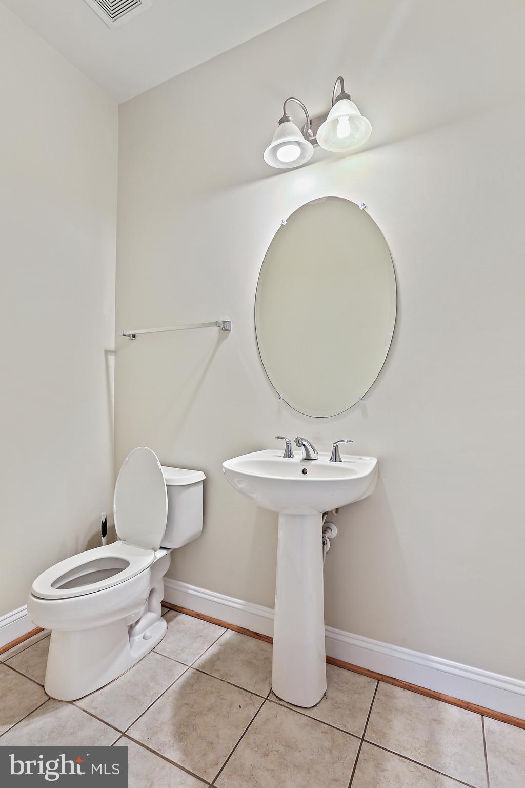 14800 Potomac Corner Ln