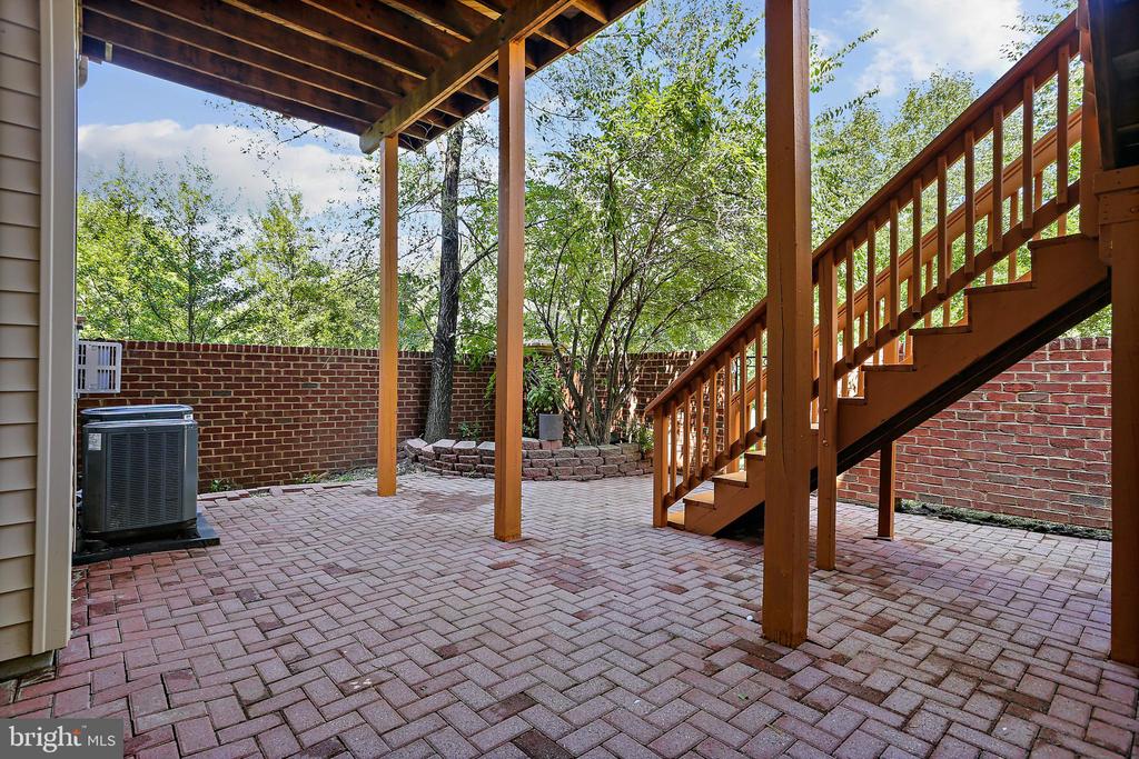 14800 Potomac Corner Ln