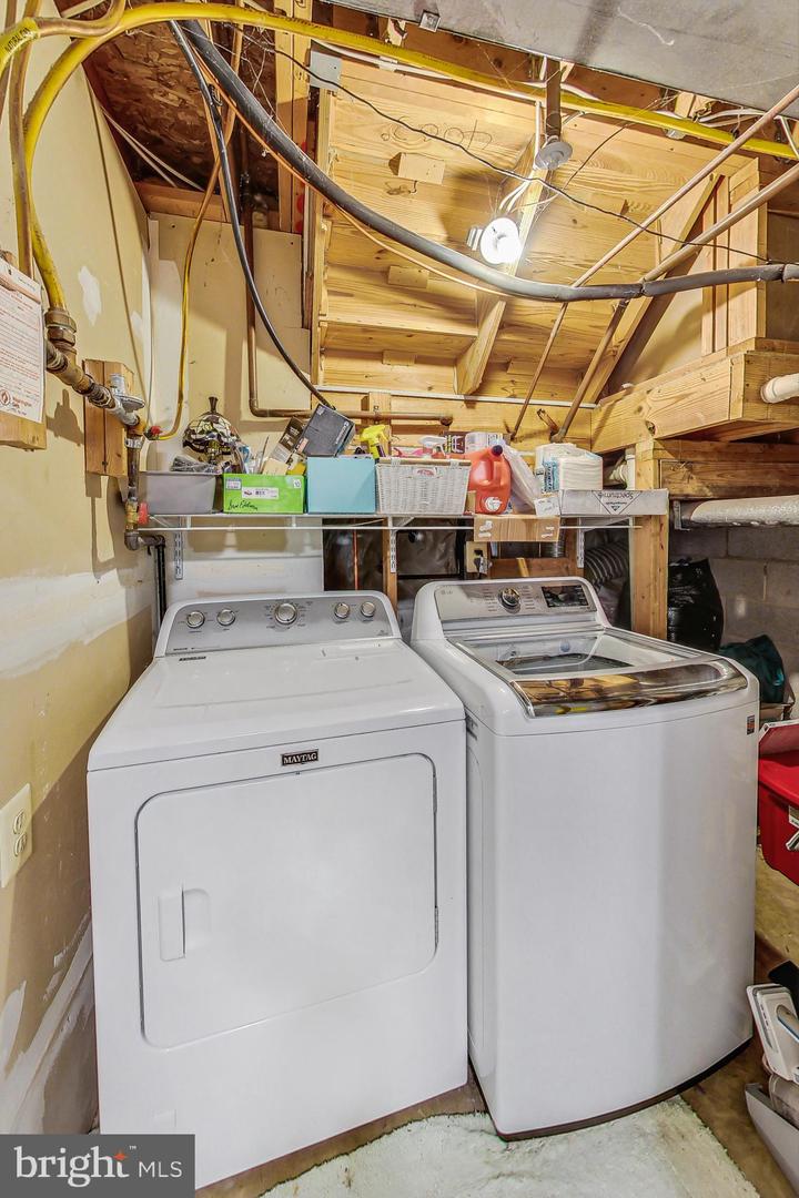 18605 Clovercrest Cir