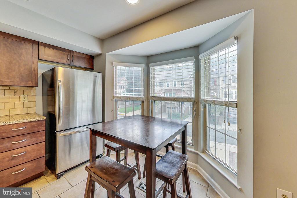 18605 Clovercrest Cir