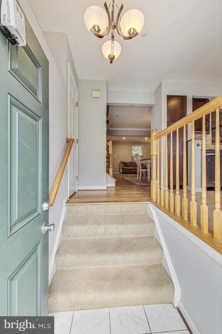 18605 Clovercrest Cir