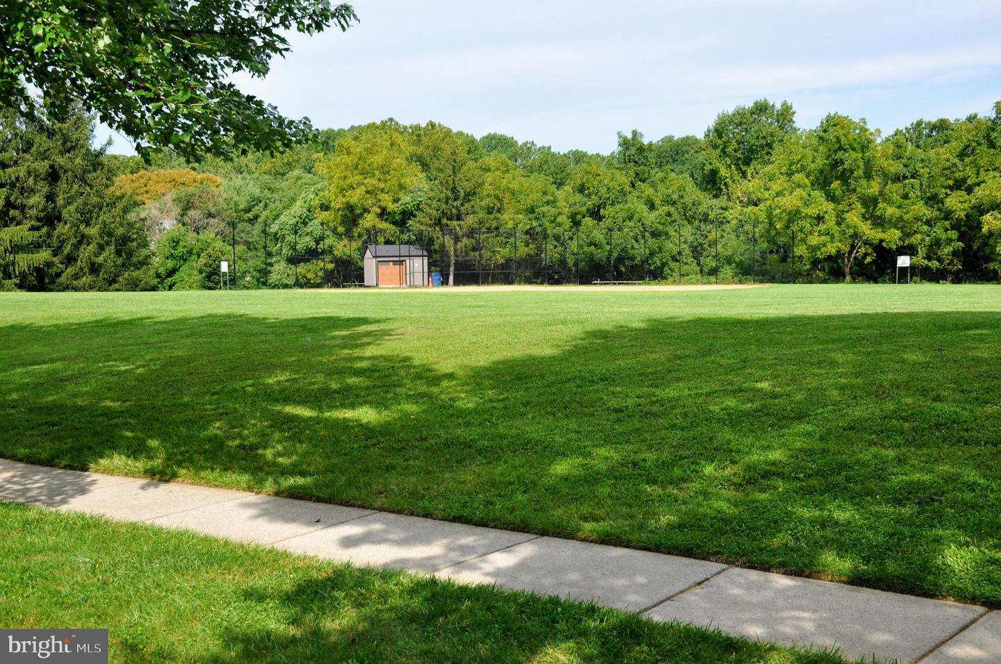 18605 Clovercrest Cir