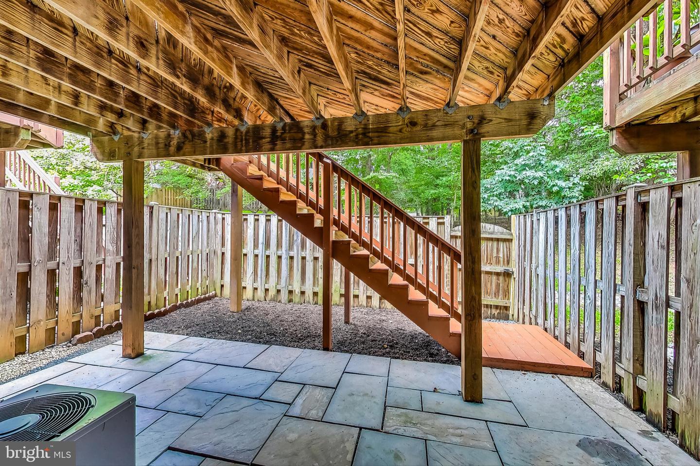 18605 Clovercrest Cir