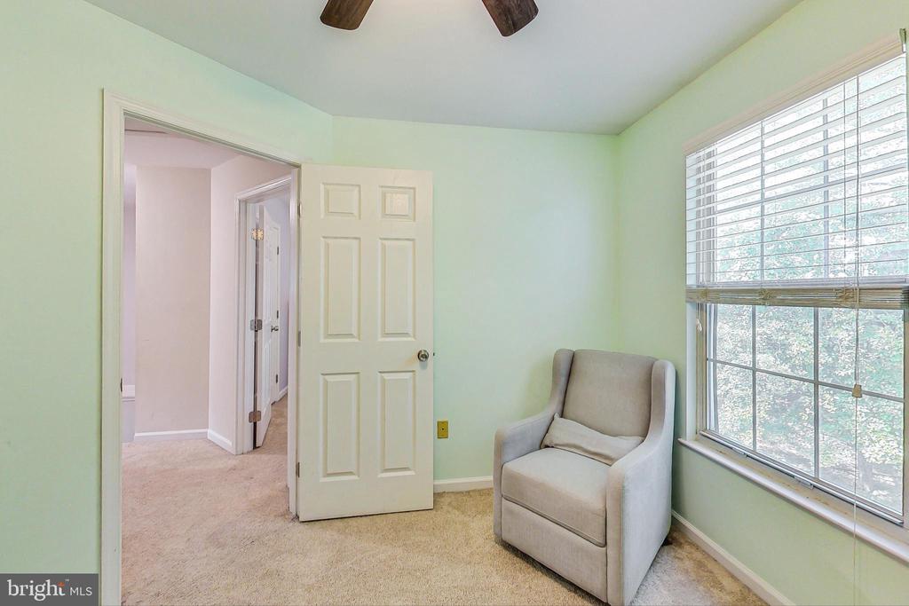 18605 Clovercrest Cir