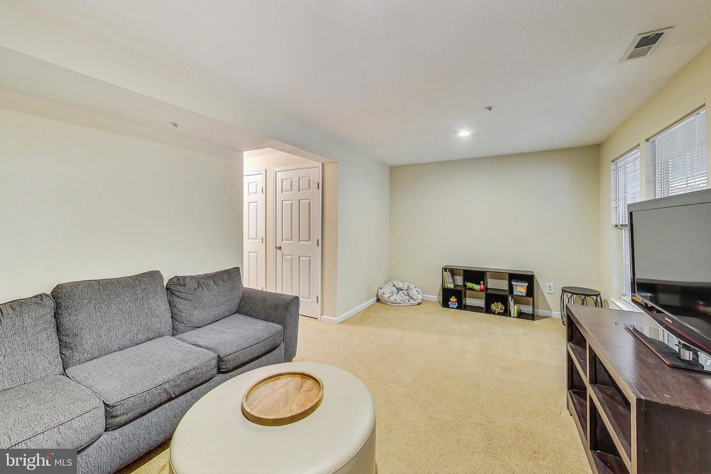 18605 Clovercrest Cir