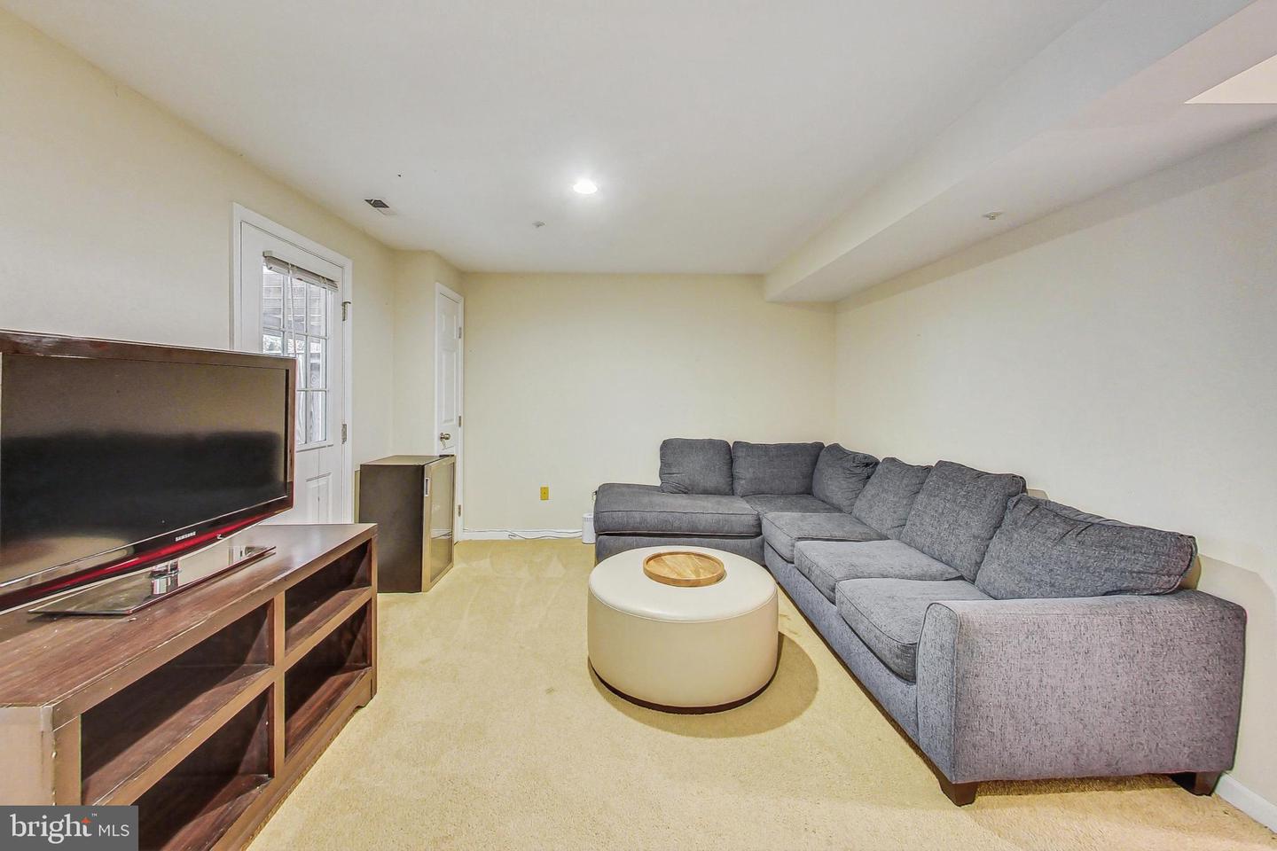 18605 Clovercrest Cir